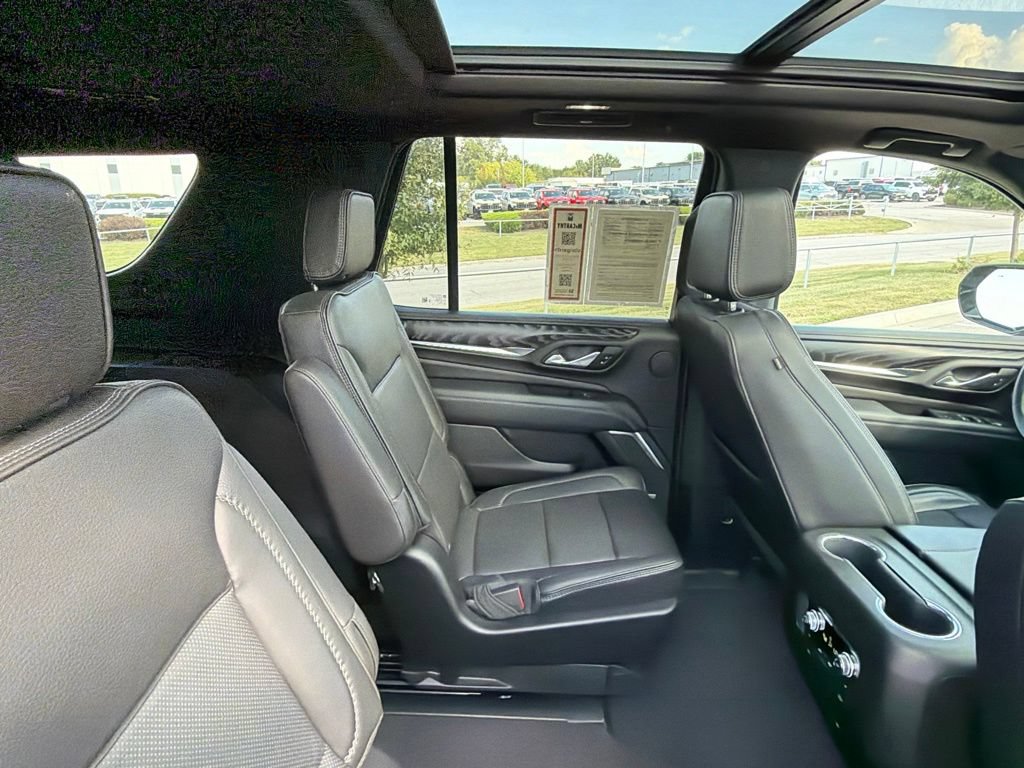 Used 2023 GMC Yukon Denali AWD/4WD image 40