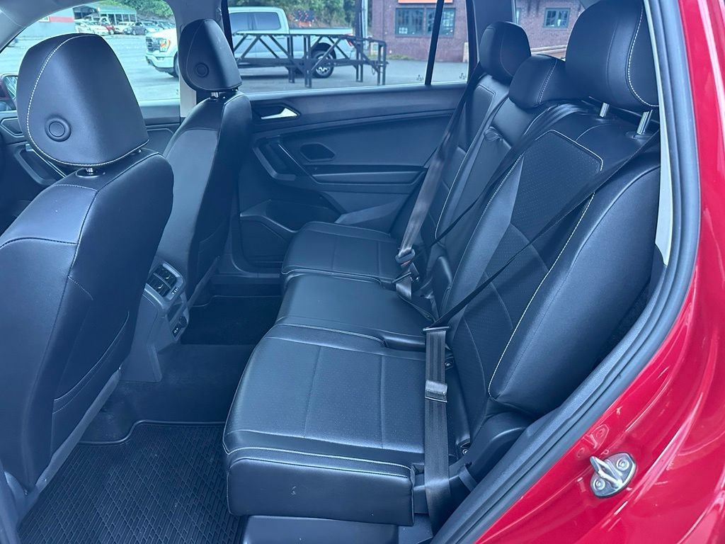 Used 2021 Volkswagen Tiguan SE AWD/4WD image 9