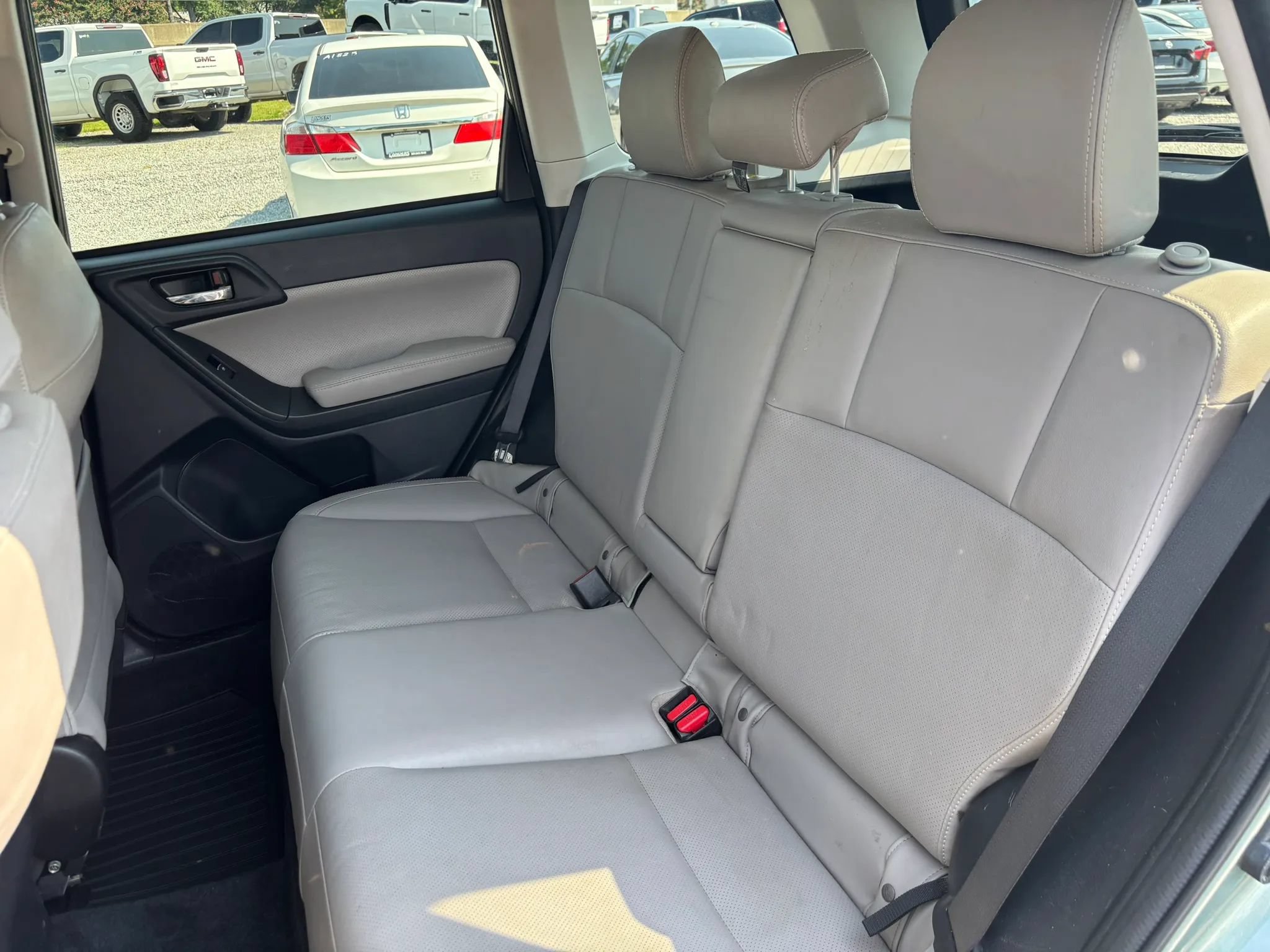 Used 2018 Subaru Forester 2.5i Limited AWD/4WD image 14