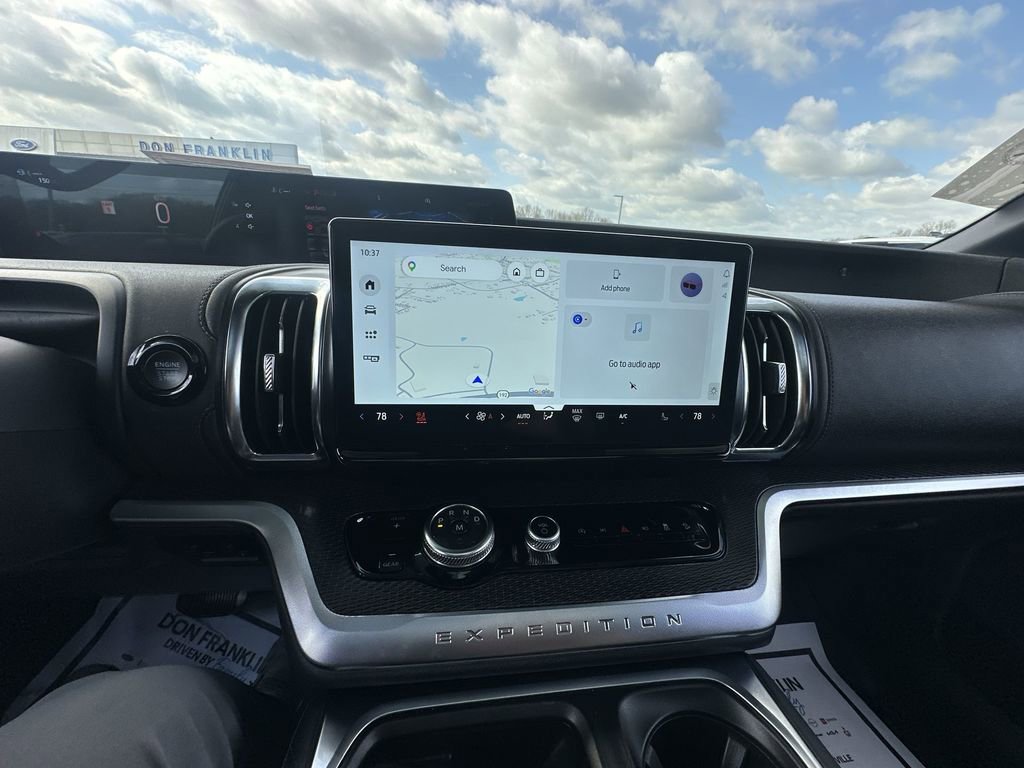 Used 2025 Ford Expedition Max Platinum w/ Stealth Performance Package AWD/4WD image 22