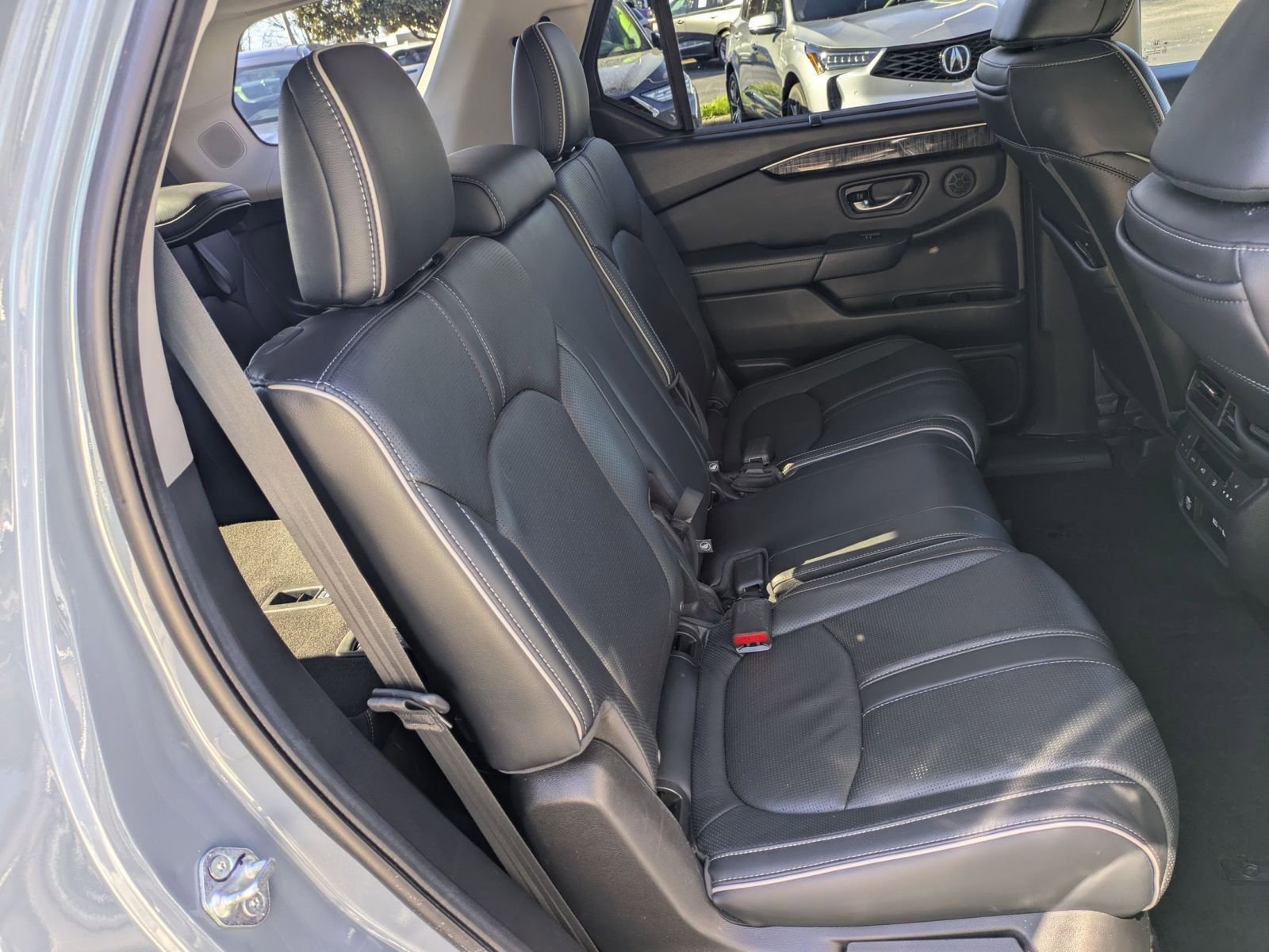 Used 2023 Honda Pilot Elite image 28