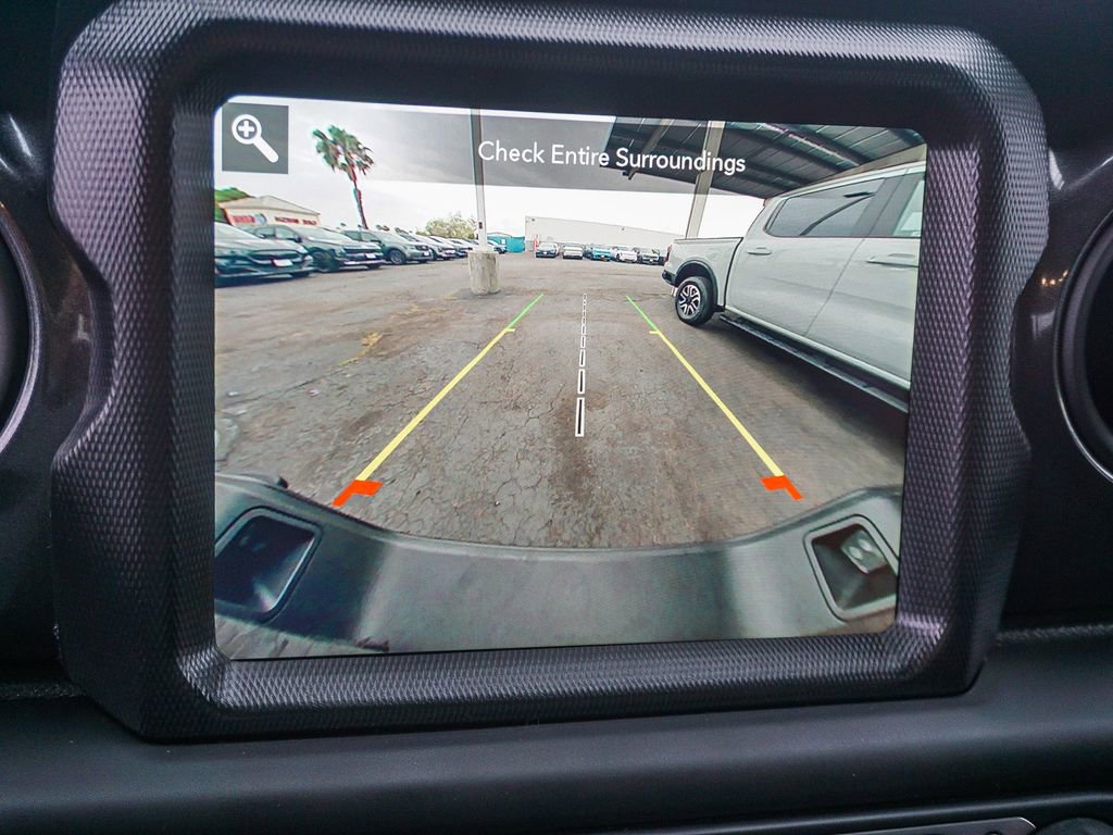 Used 2021 Jeep Gladiator Sport image 24