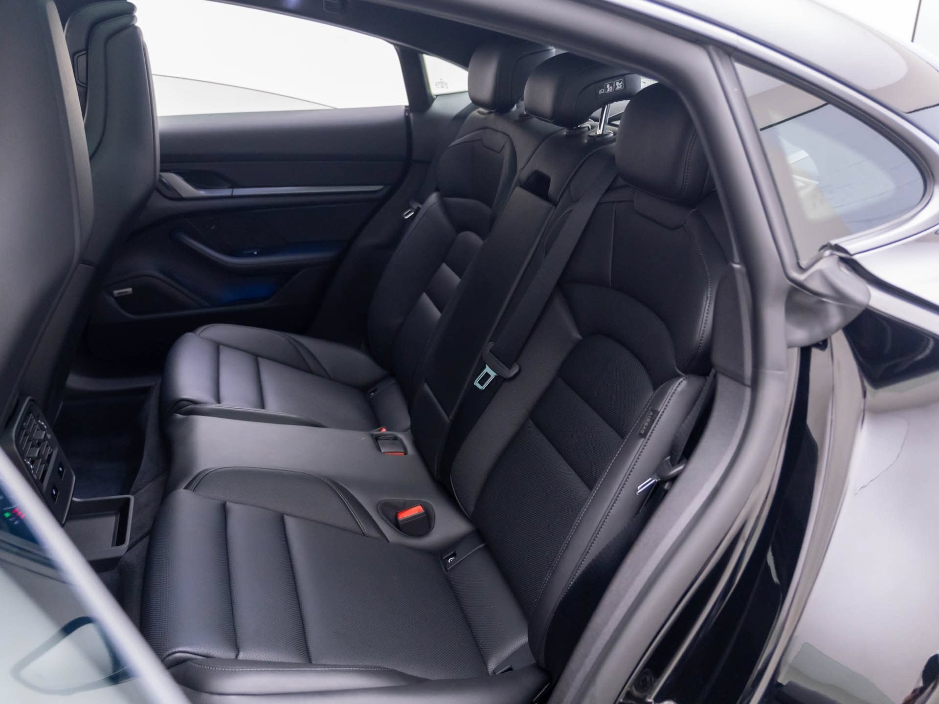 New 2026 Porsche Taycan AWD/4WD image 18