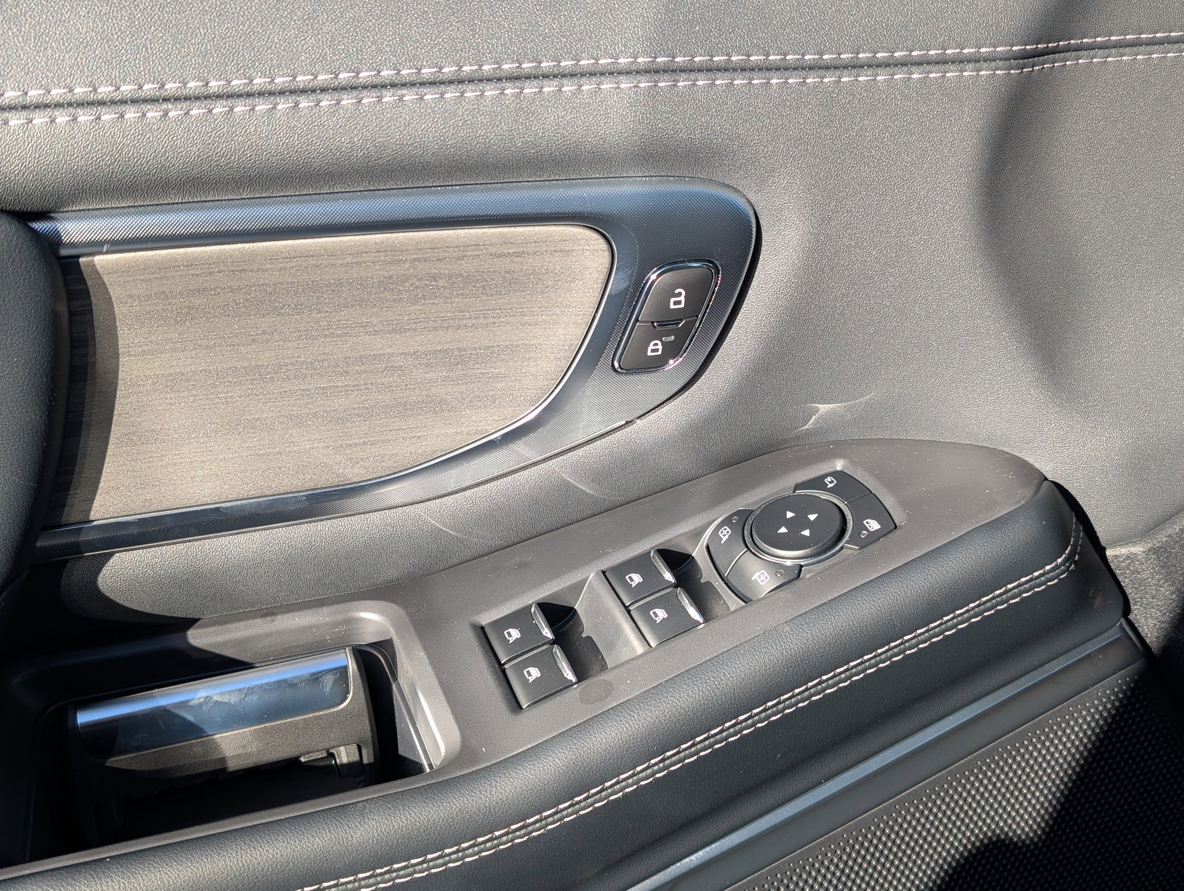 New 2025 Ford Expedition Max Platinum w/ Driver's Package image 17