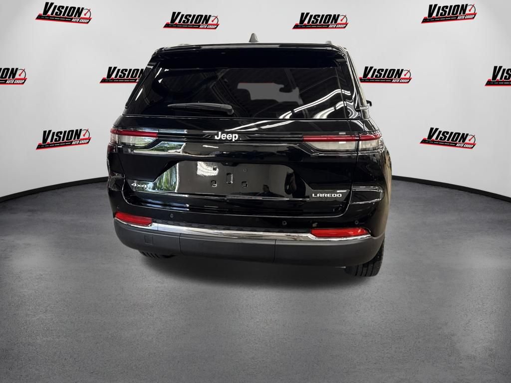 Used 2025 Jeep Grand Cherokee Laredo w/ Luxury Tech Group I AWD/4WD image 6