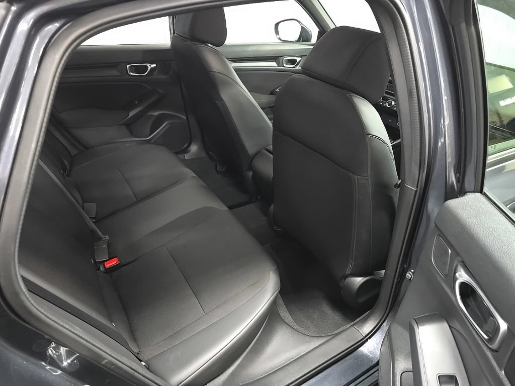 Used 2023 Honda Civic Sport image 17
