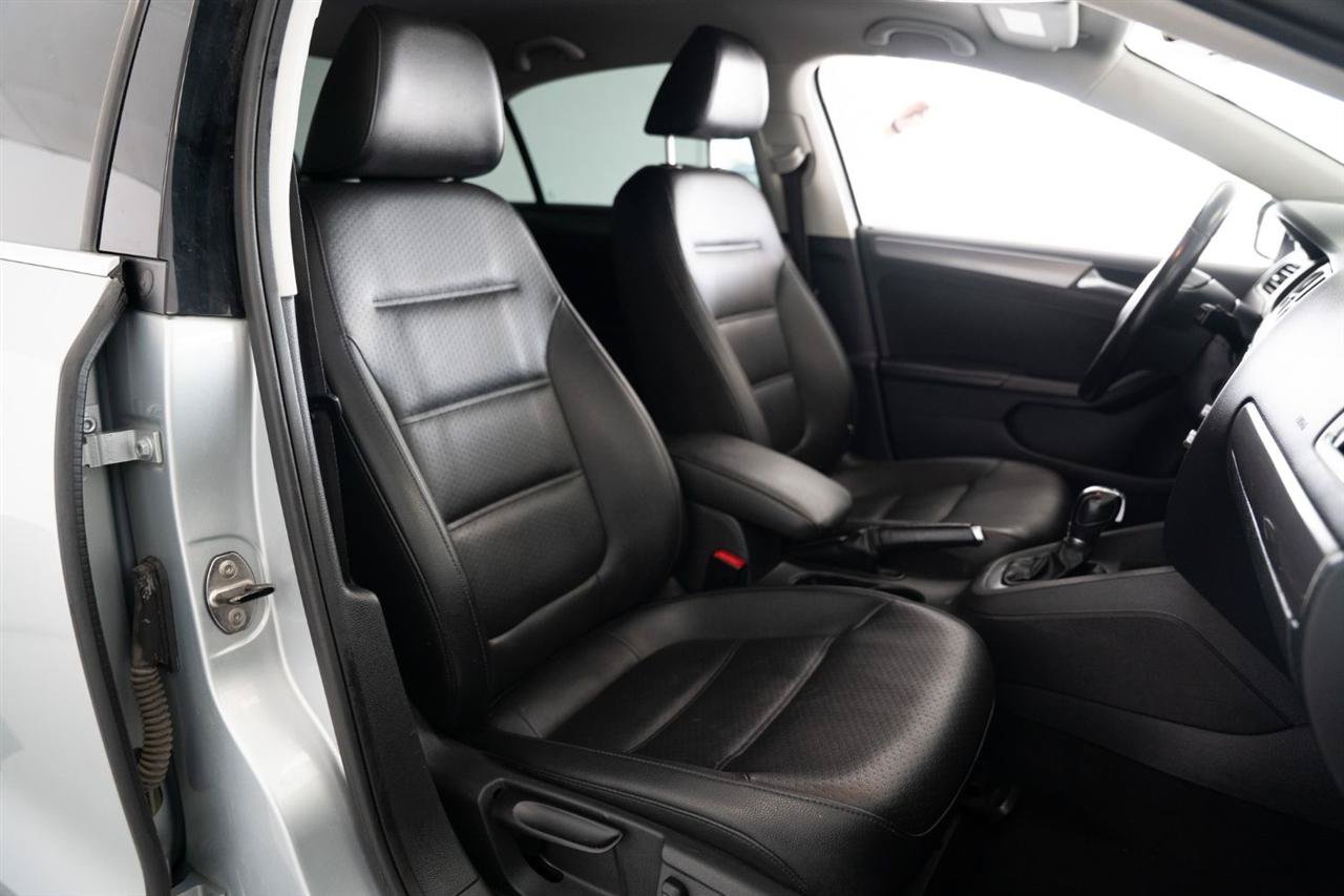 Used 2013 Volkswagen Jetta TDI FWD image 8