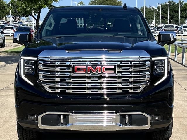Used 2023 GMC Sierra 1500 Denali w/ Technology Package AWD/4WD image 8