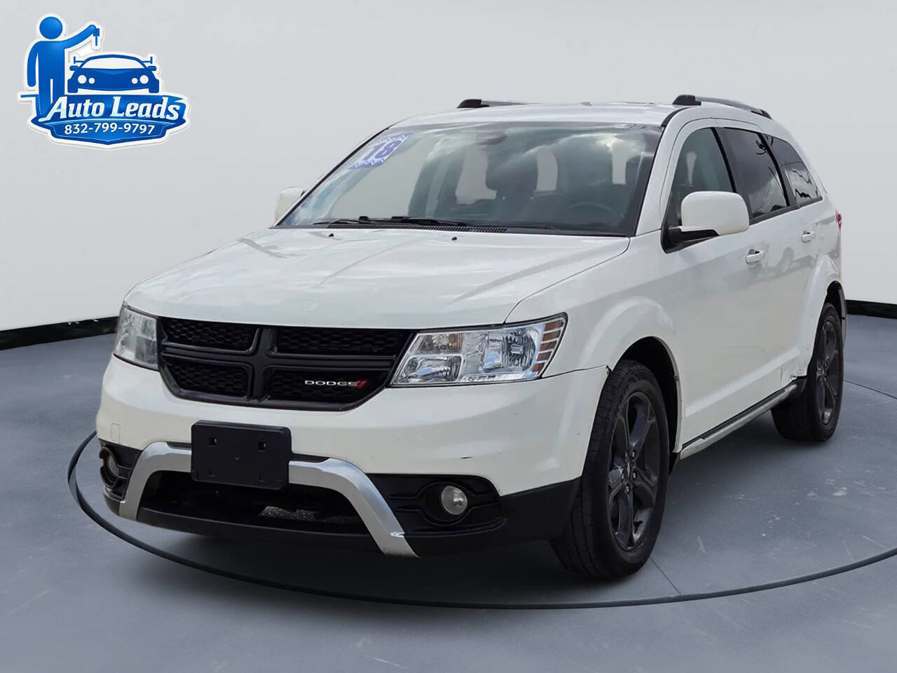 Used 2018 Dodge Journey Crossroad FWD image 3
