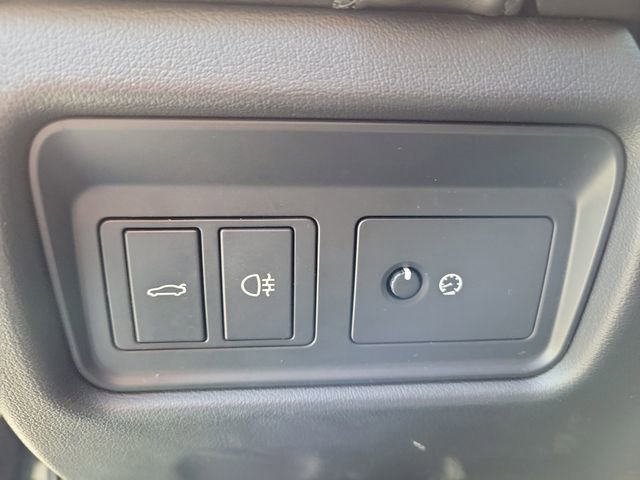 Used 2016 Jaguar F-TYPE R image 21