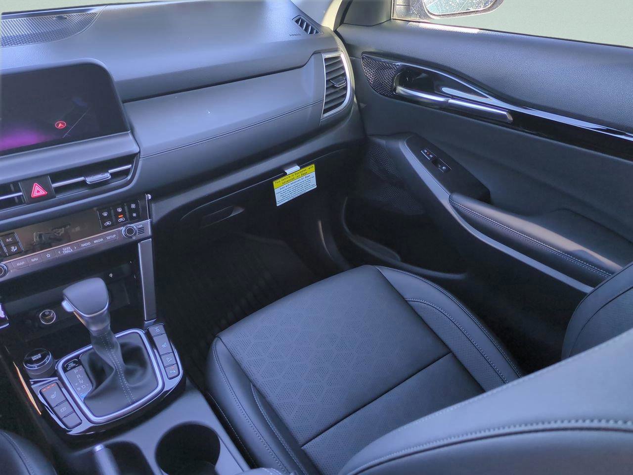 New 2026 Kia Seltos EX image 17