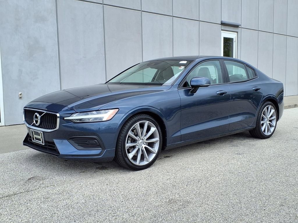 Used 2019 Volvo S60 T5 Momentum w/ Premium Package FWD image 1