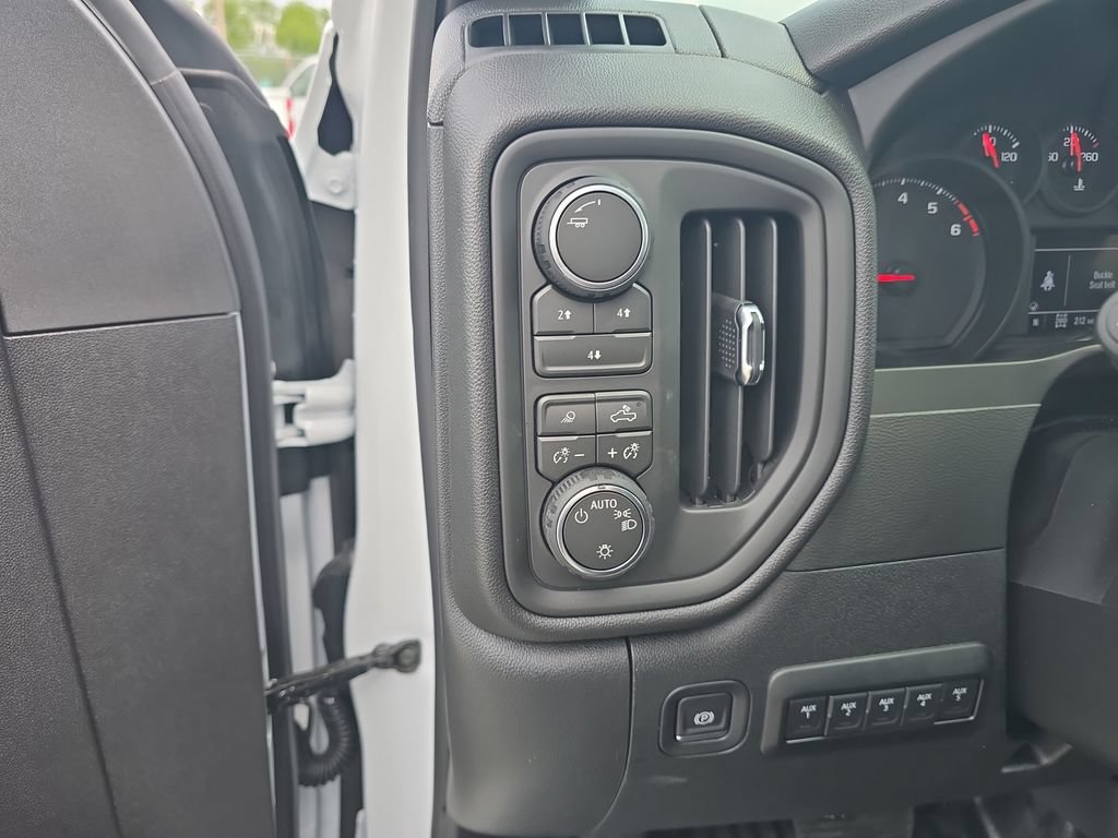 New 2026 Chevrolet Silverado 3500 W/T w/ WT Convenience Package AWD/4WD image 19