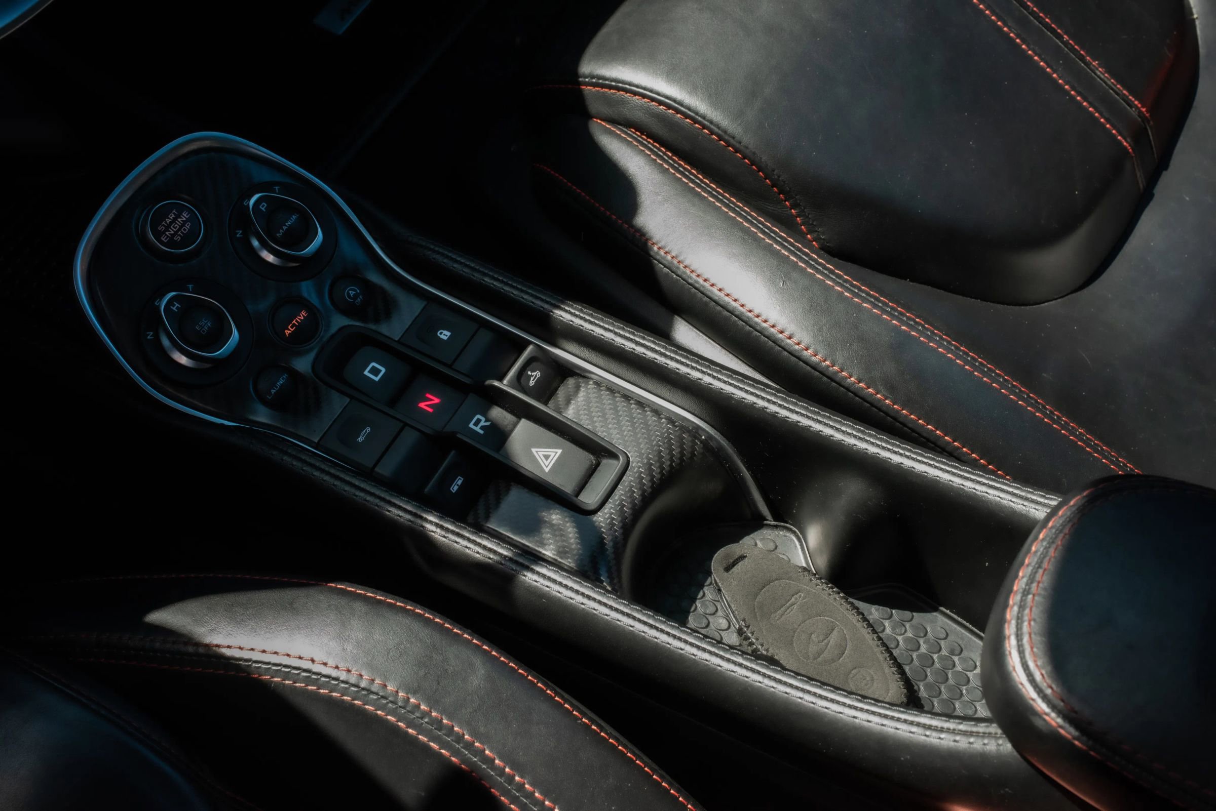 Used 2018 McLaren 570S Spider RWD image 12