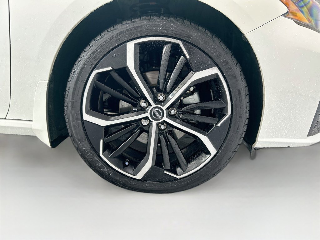Used 2023 Nissan Altima 2.5 SR w/ SR Premium Package FWD image 31