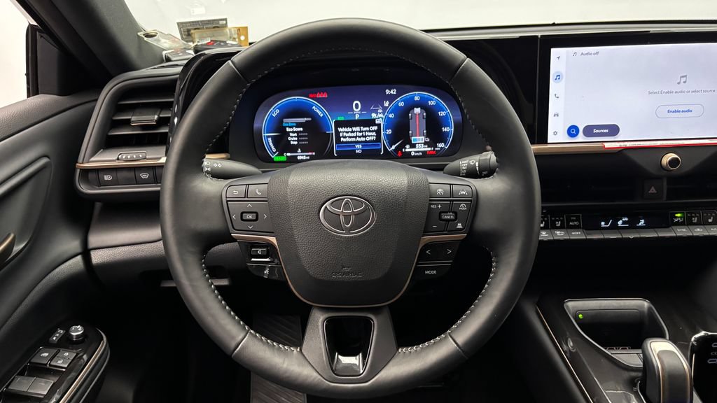 Used 2026 Toyota Crown AWD/4WD image 28