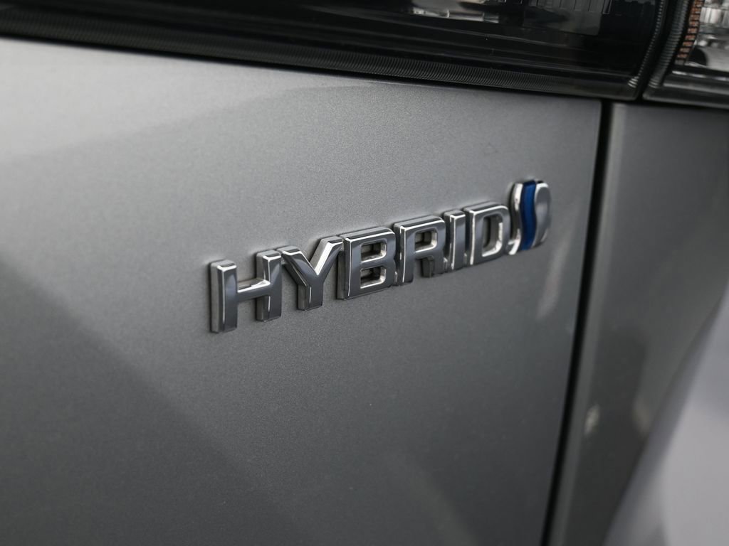 Used 2023 Toyota Highlander LE image 38