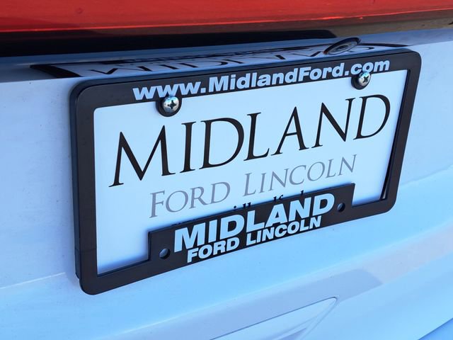 Used 2024 Chrysler Pacifica Touring-L image 6