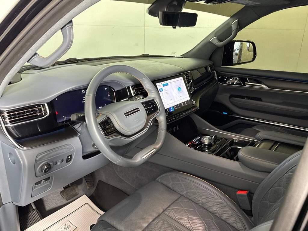 Certified 2024 Jeep Grand Wagoneer Series III w/ Rear Seat Video Group 1 AWD/4WD image 9