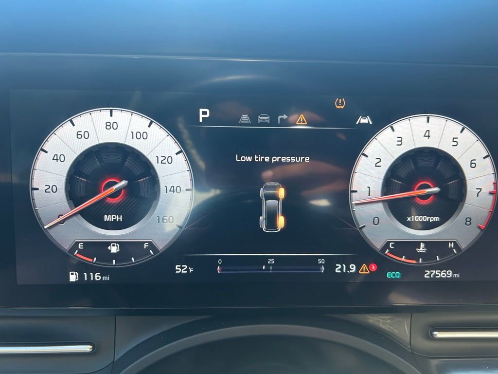 Used 2023 Kia Carnival SX Prestige image 24