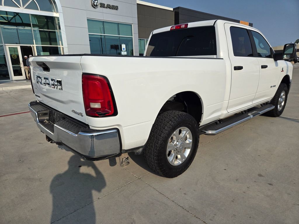 Used 2025 RAM 2500 Big Horn AWD/4WD image 3