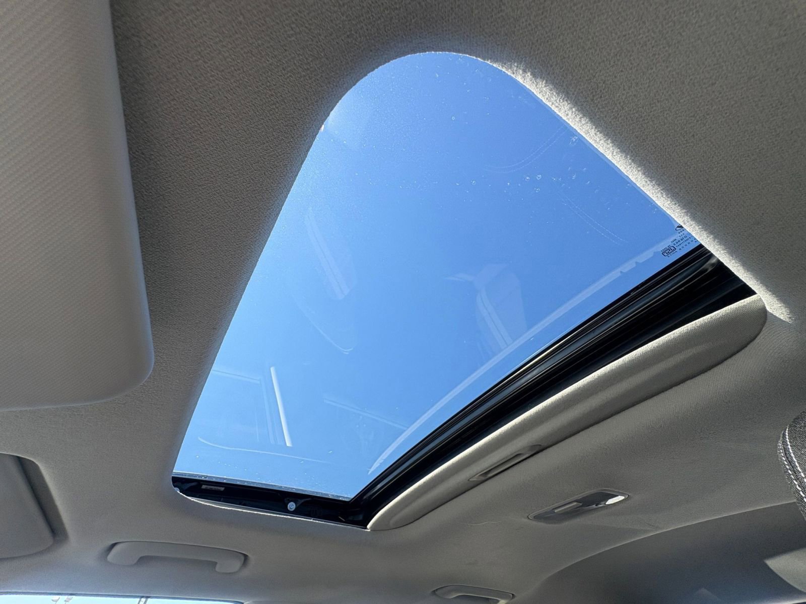 Used 2025 Hyundai Venue SEL image 28