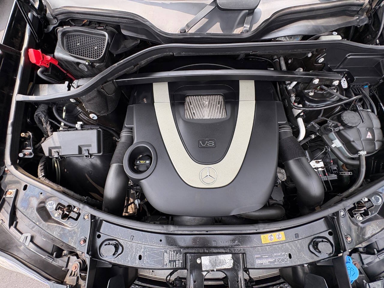 Used 2012 Mercedes-Benz GL 450 4MATIC image 28