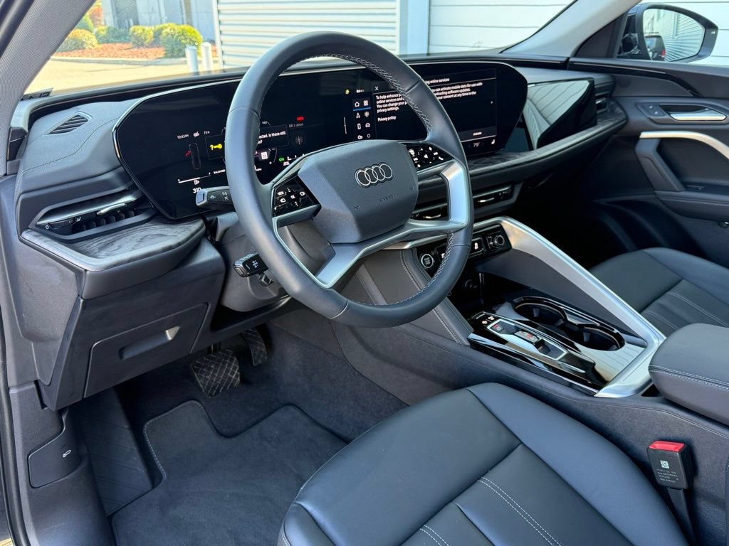 Used 2025 Audi Q5 Premium w/ Convenience Package AWD/4WD image 22