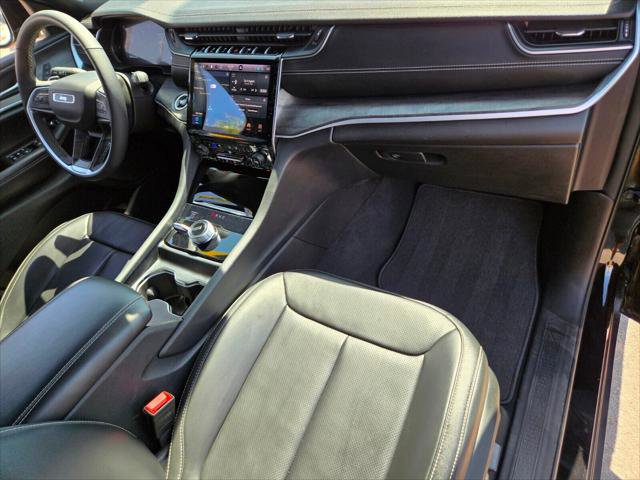 Certified 2024 Jeep Grand Cherokee L Limited w/ Luxury Tech Group II image 20