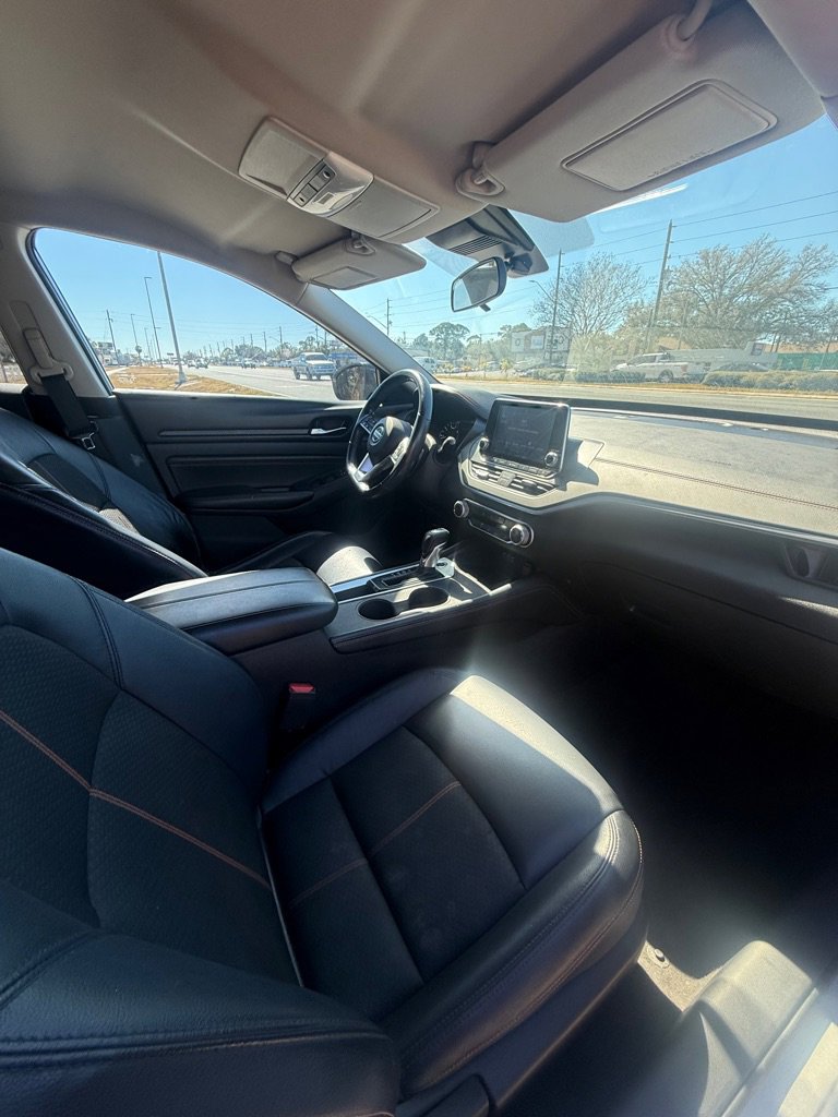 Used 2022 Nissan Altima 2.5 SR image 11