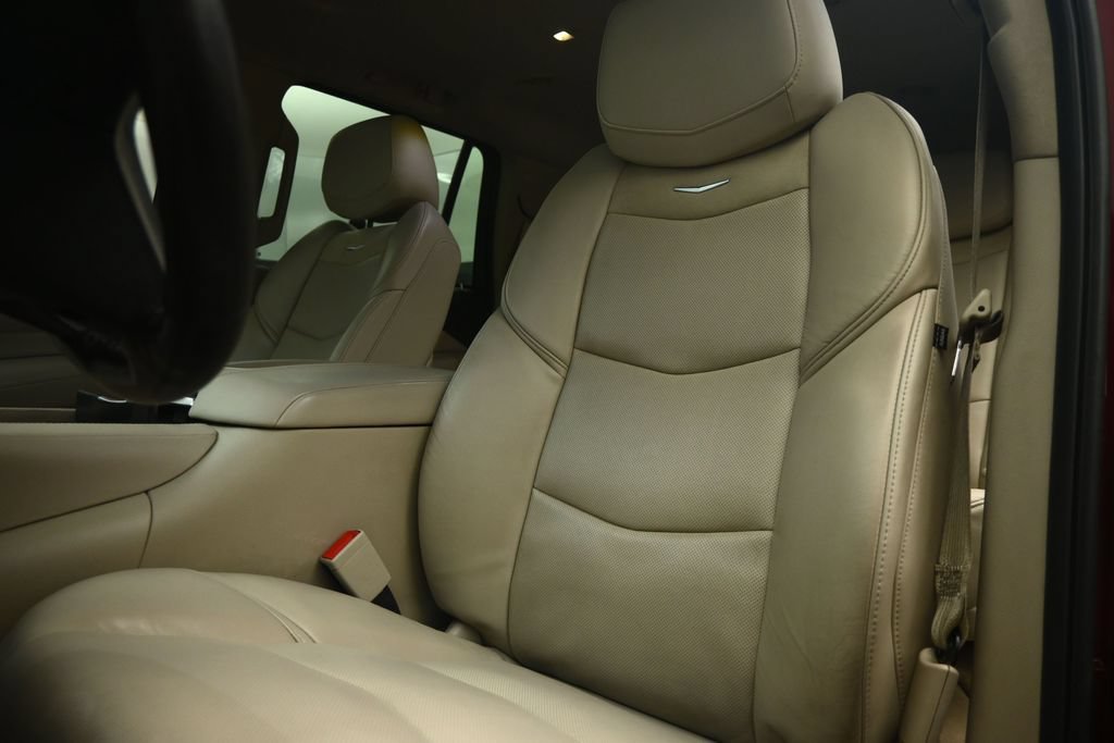 Used 2019 Cadillac Escalade Luxury w/ LPO, Radiant Package AWD/4WD image 50