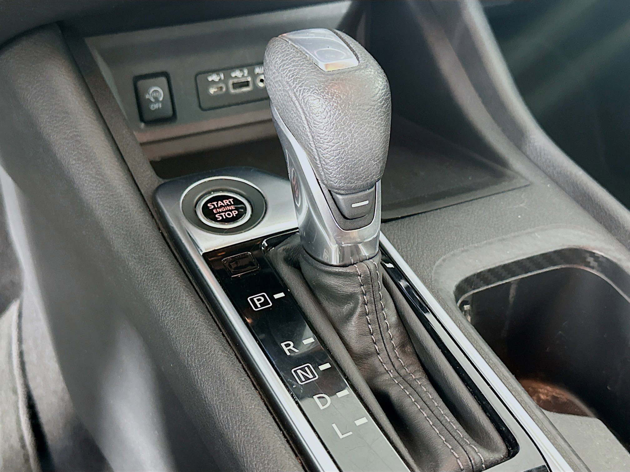 Used 2024 Nissan Sentra SV image 24