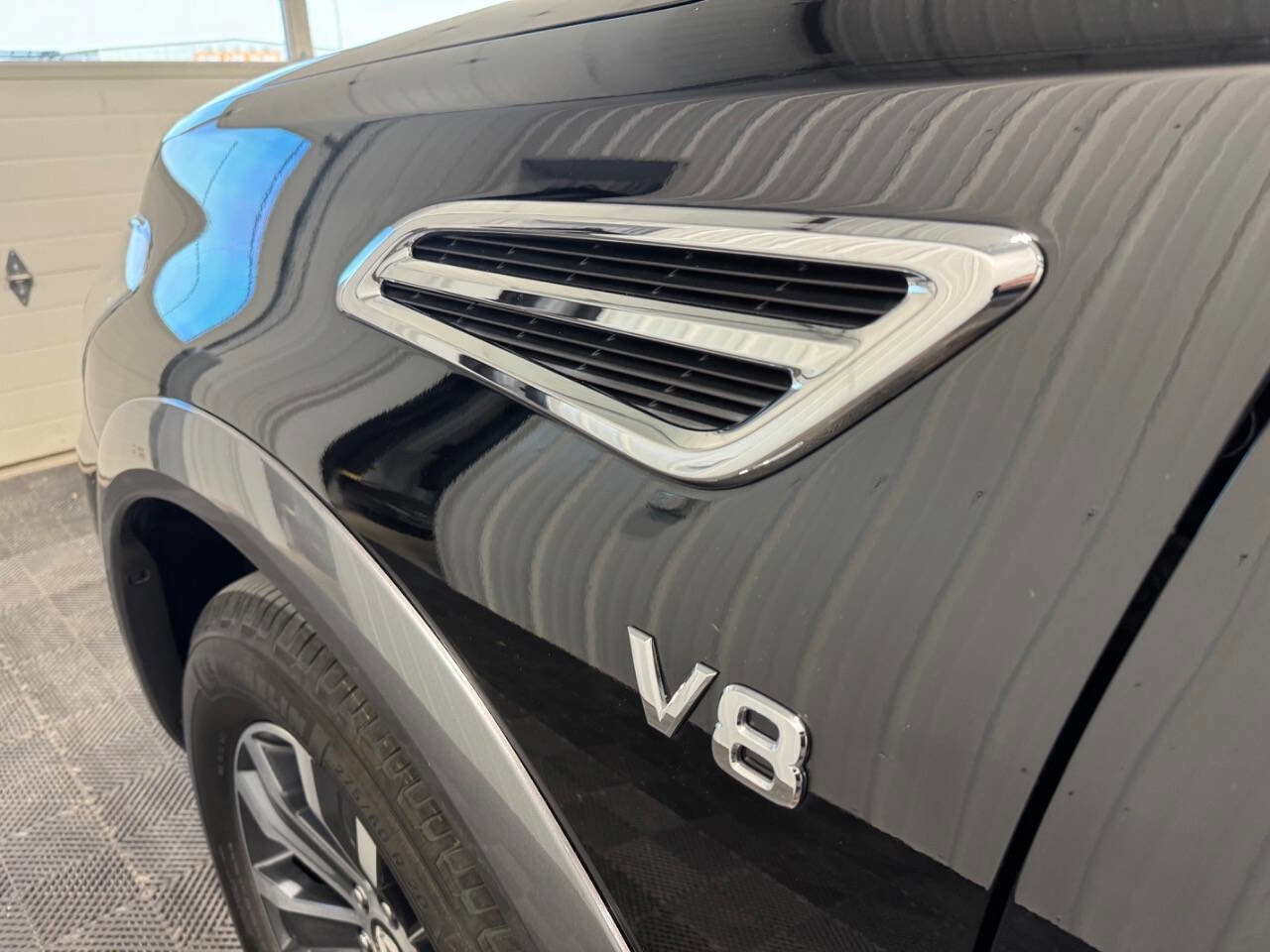 Used 2019 Nissan Armada SL w/ Premium Package image 9