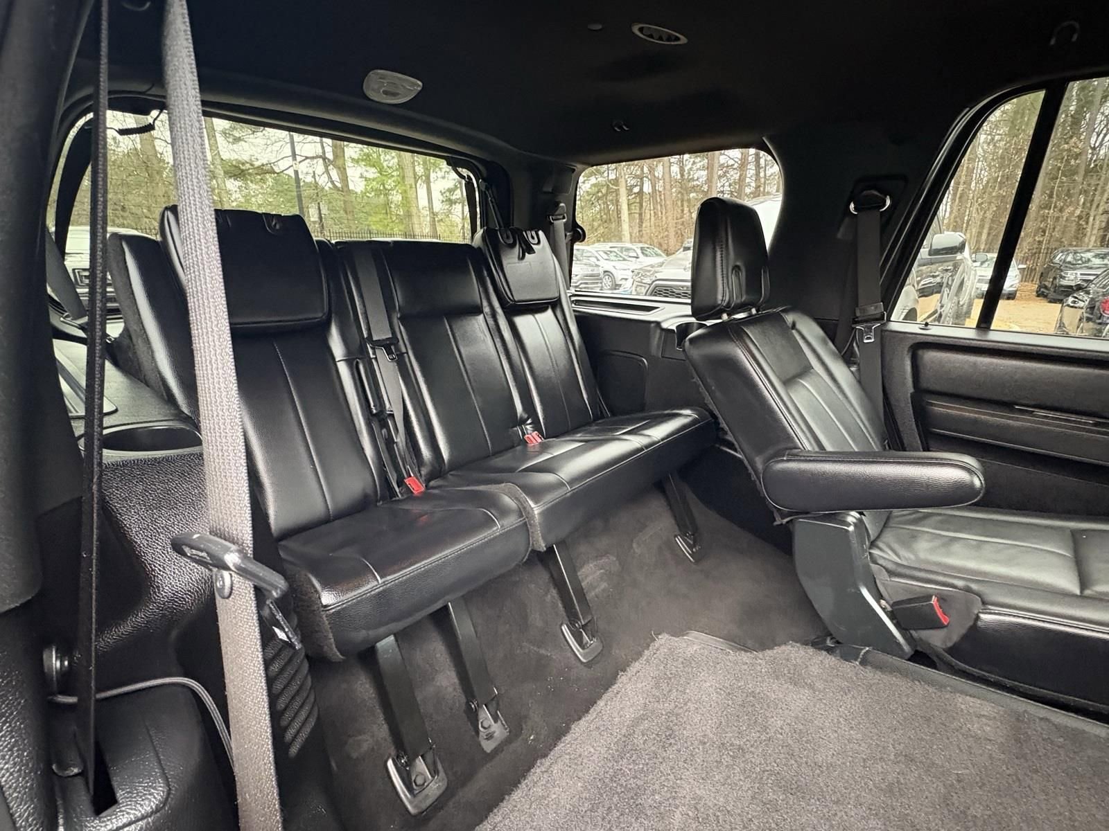 Used 2015 Ford Expedition Limited RWD image 29