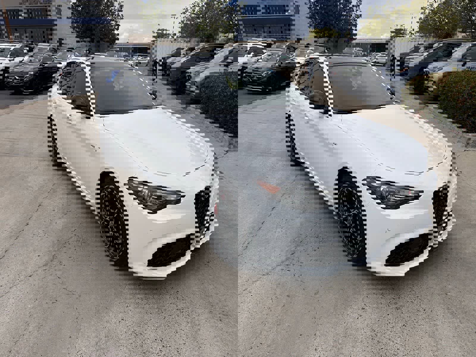 Used 2023 Alfa Romeo Giulia Veloce image 7