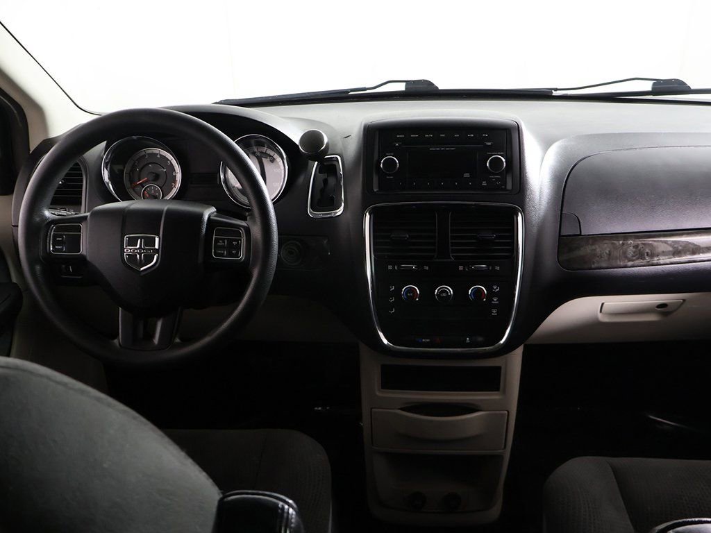 Used 2016 Dodge Grand Caravan American Value Package image 29