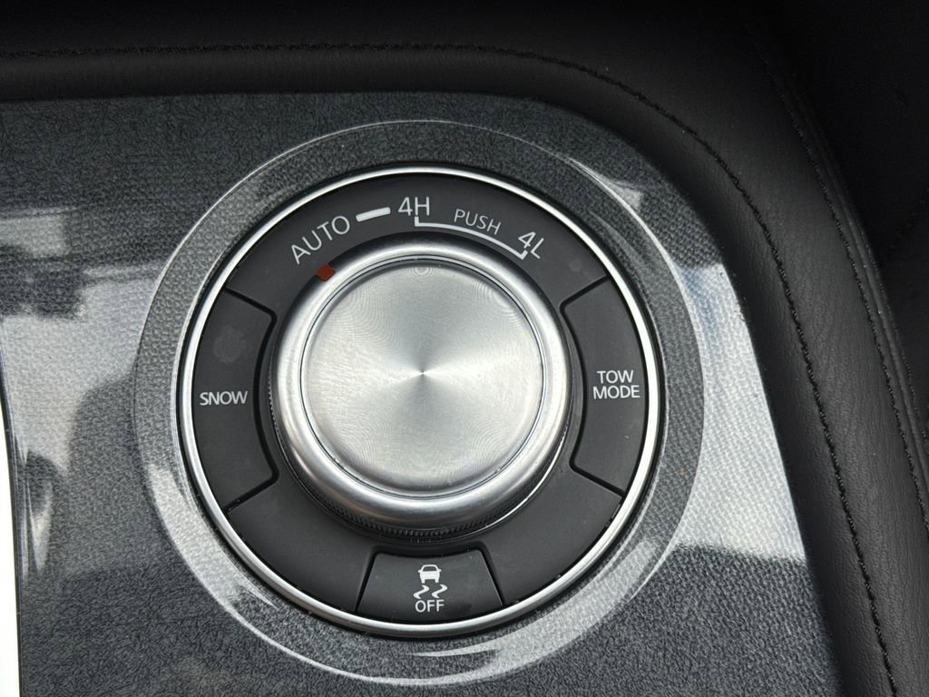 Used 2024 Nissan Armada SL w/ Midnight Edition Package image 45