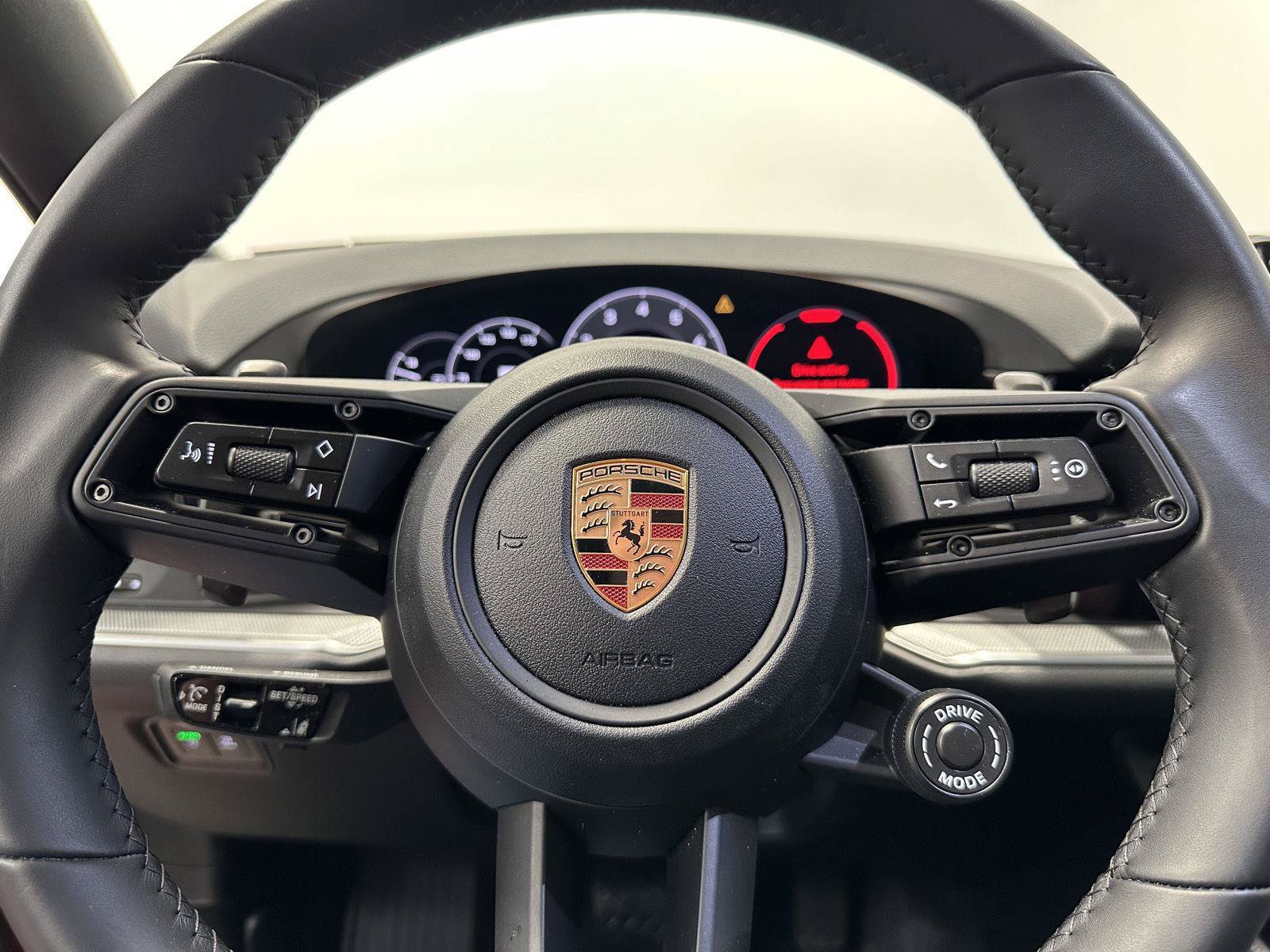 Certified 2026 Porsche Cayenne Coupe AWD/4WD image 25