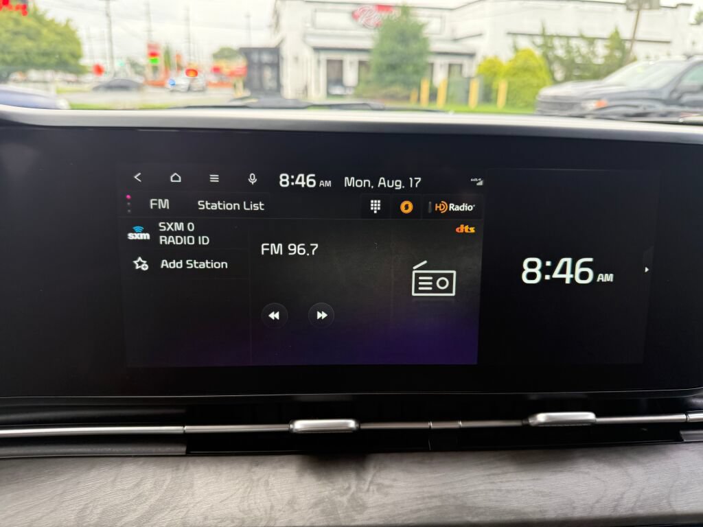 Used 2023 Kia Carnival SX FWD image 18