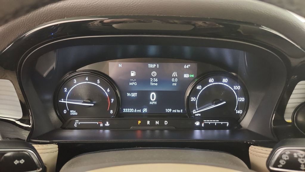 Used 2021 Lincoln Corsair FWD w/ Equipment Group 101A image 11