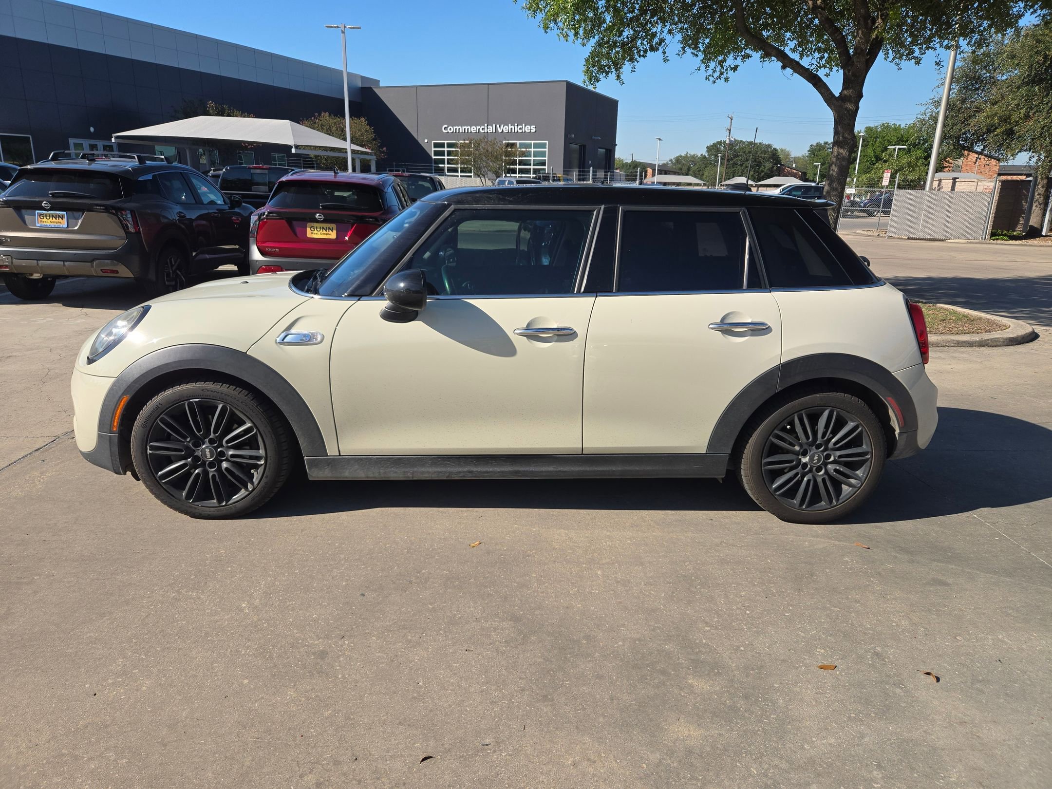 Used 2019 MINI Cooper S w/ Premium Package FWD image 6