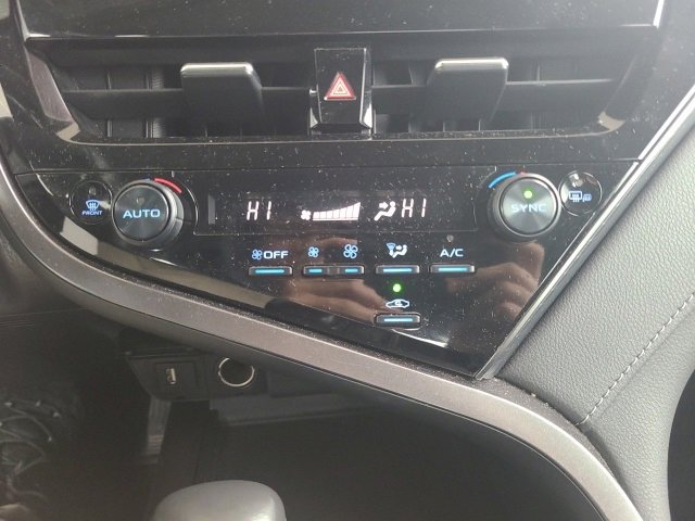 Used 2024 Toyota Camry SE image 27