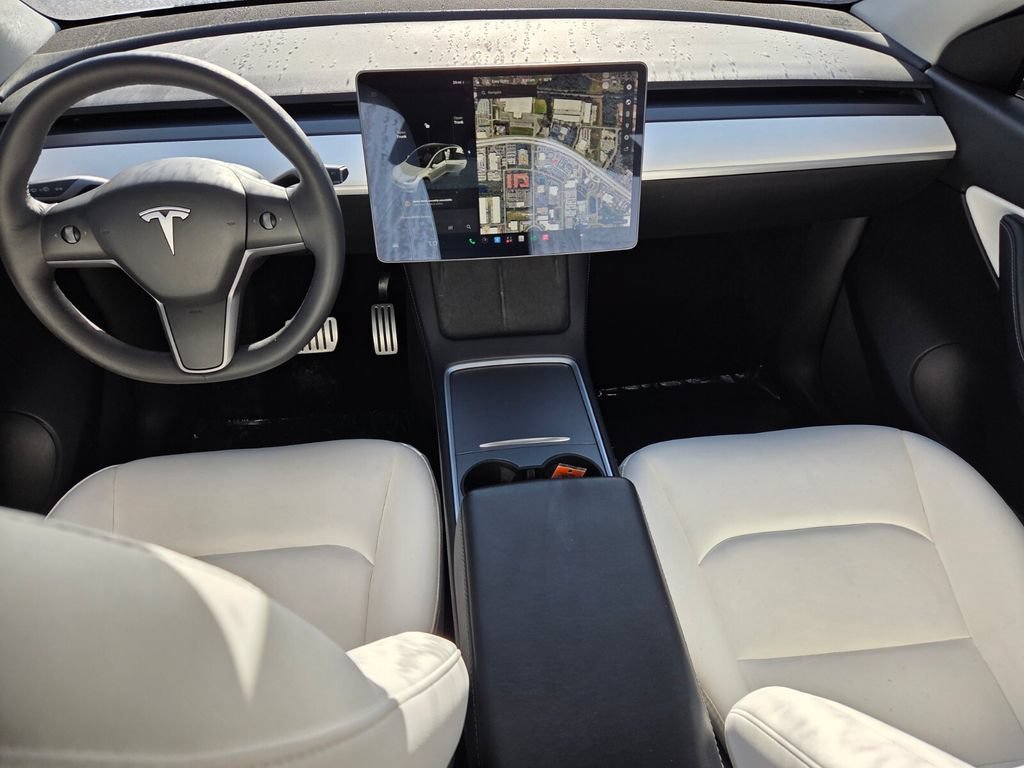 Used 2022 Tesla Model Y Performance AWD/4WD image 10