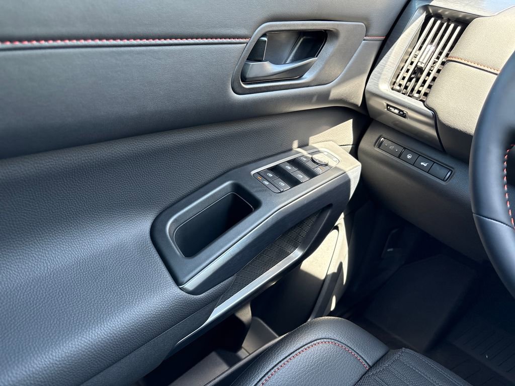 New 2026 Nissan Pathfinder Rock Creek AWD/4WD image 12