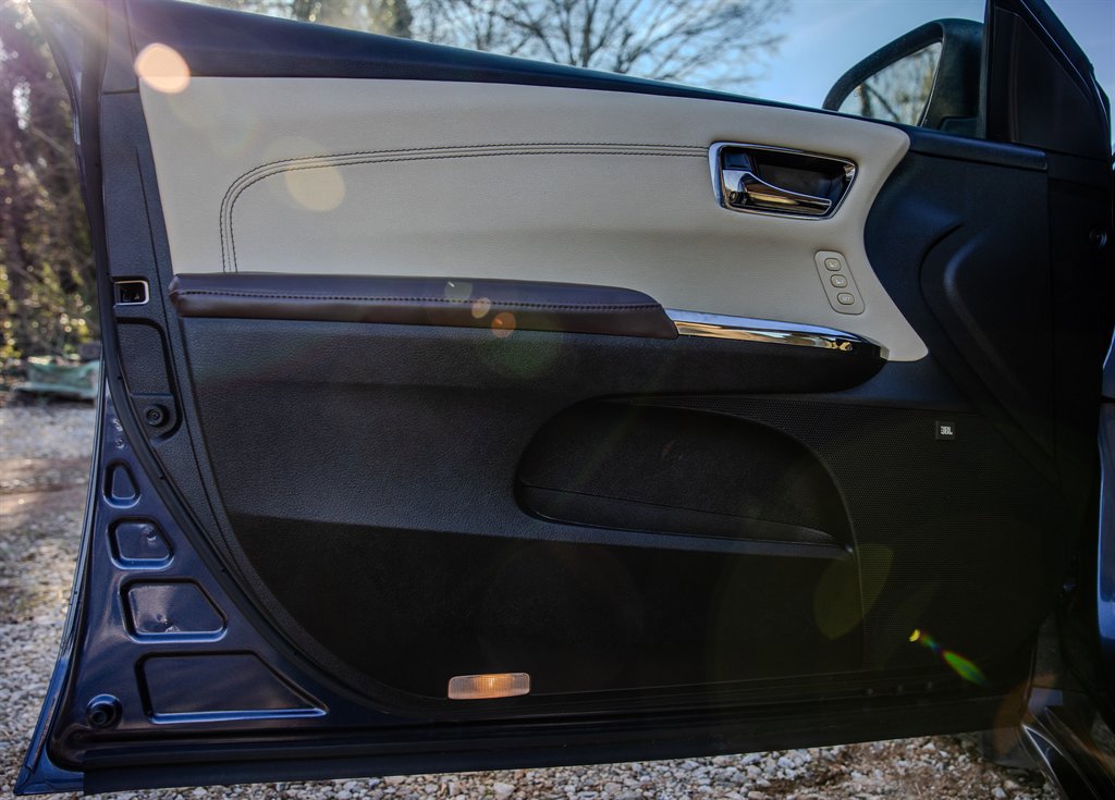 Used 2017 Toyota Avalon Limited FWD image 28