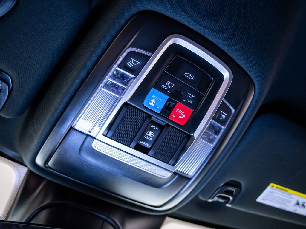 Used 2025 RAM 2500 Laramie image 35