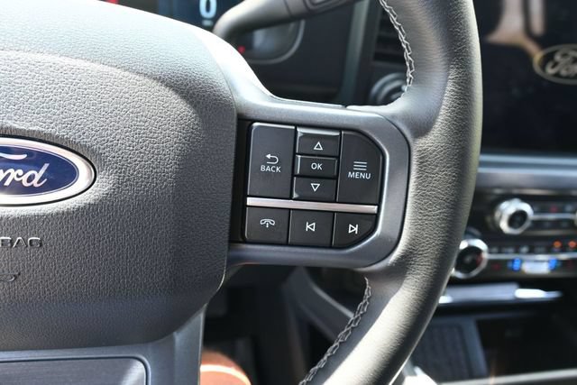 Certified 2025 Ford F450 Lariat w/ Lariat Ultimate Package AWD/4WD image 17
