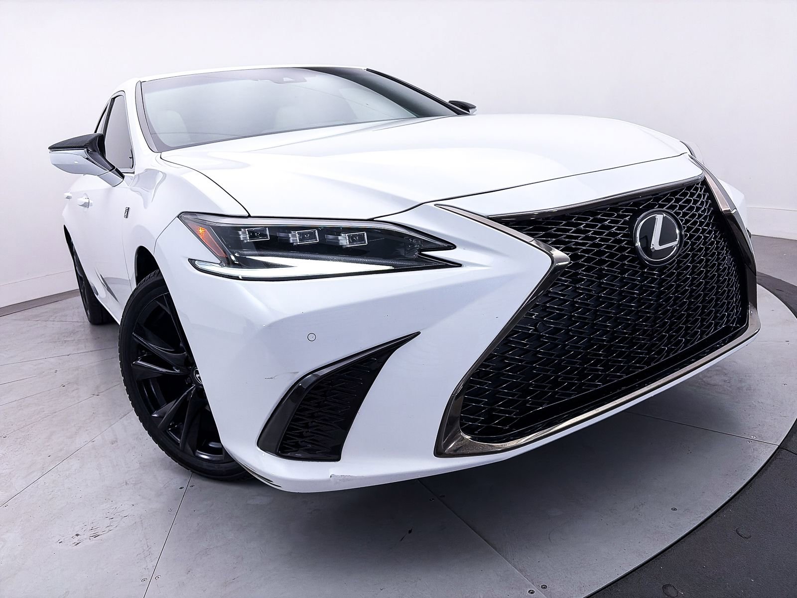 Used 2023 Lexus ES 300h F Sport w/ Accessory Package (Z2) FWD image 8