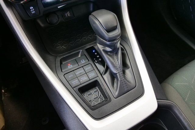 Used 2024 Toyota RAV4 XLE image 21