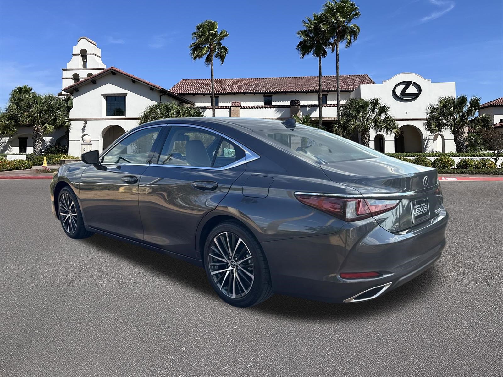 New 2025 Lexus ES 350 w/ Premium Package image 3